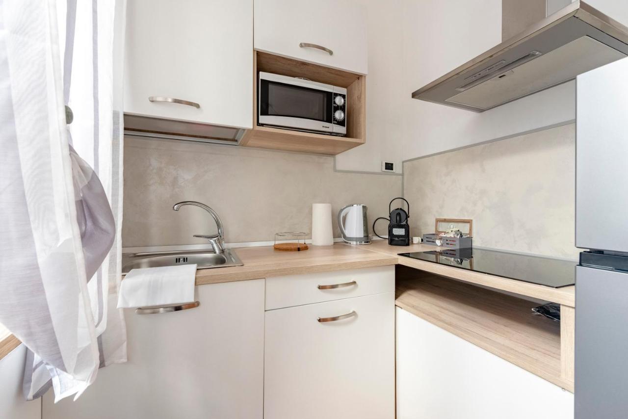 Mazzini 12, Elegant Central Apartment With Free Private Garage 800 M, Air Conditioning, Wi-Fi, Just 100 M From The Public Beach Rapallo Exterior foto